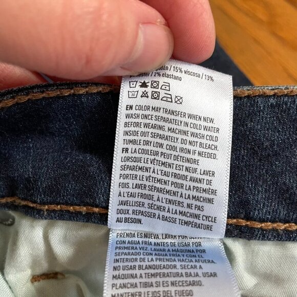 AMERICAN EAGLE Super Stretch Hi-Rise Skinny Dark Wash High Waisted Skinny Jeans - Picture 11 of 16